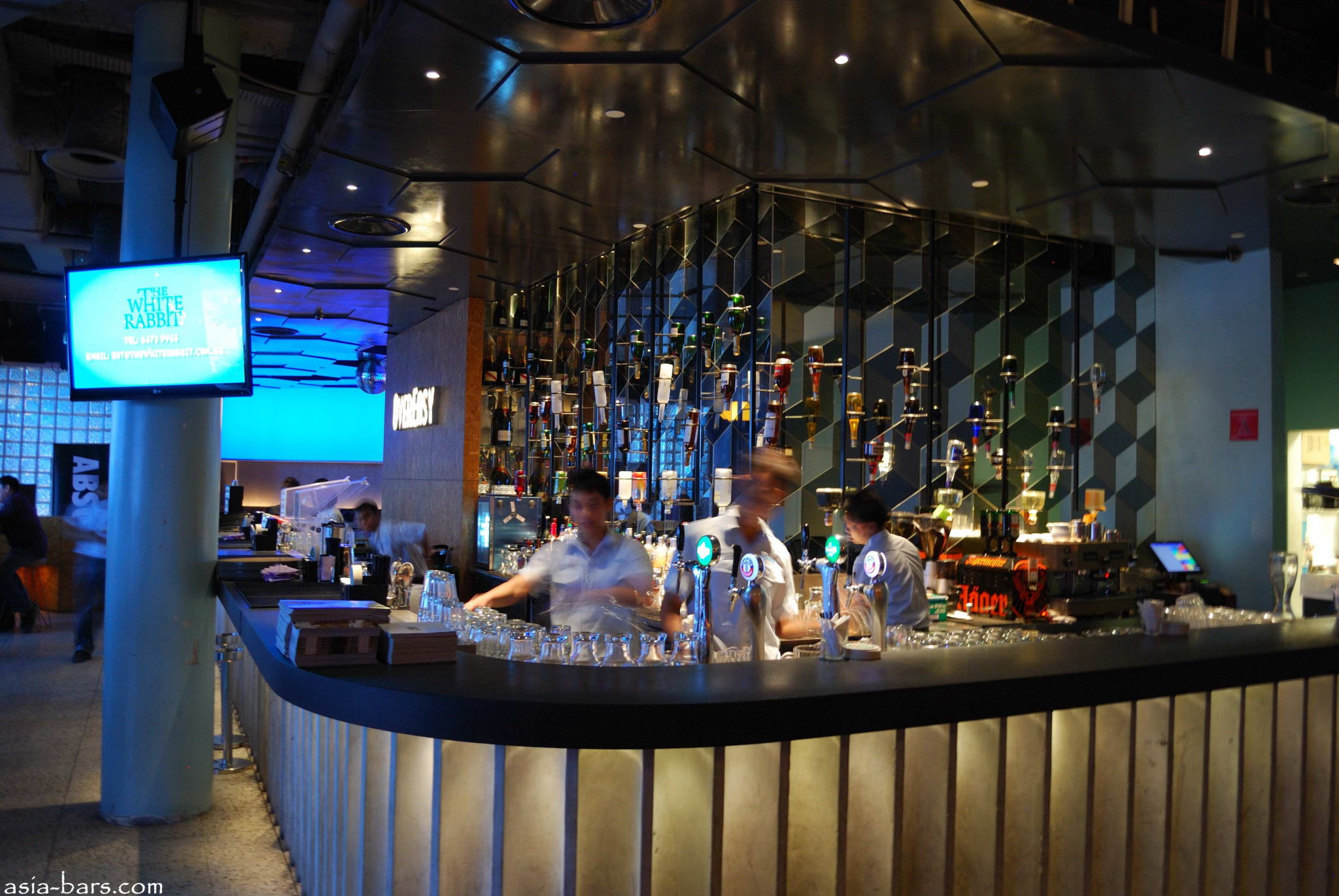 OVEREASY Bar and Diner One Fullerton, Singapore Asia Bars