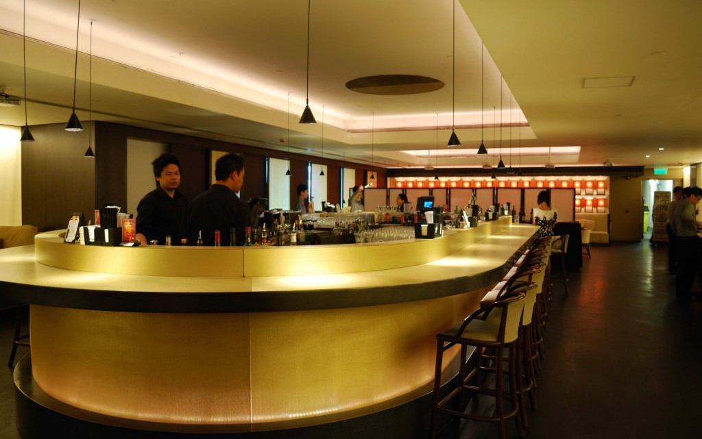 Armani / Bar HK- stylish bar and lounge in Central Hong Kong - Asia Bars &  Restaurants